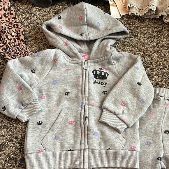 Juicy Couture 12mo set - Picture 3 of 10
